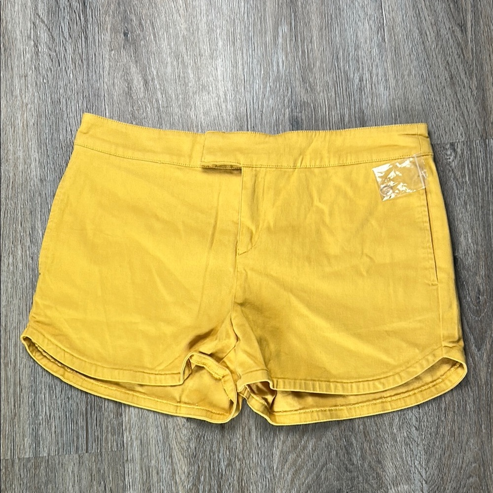 Modcloth Yellow Shorts Size Large
